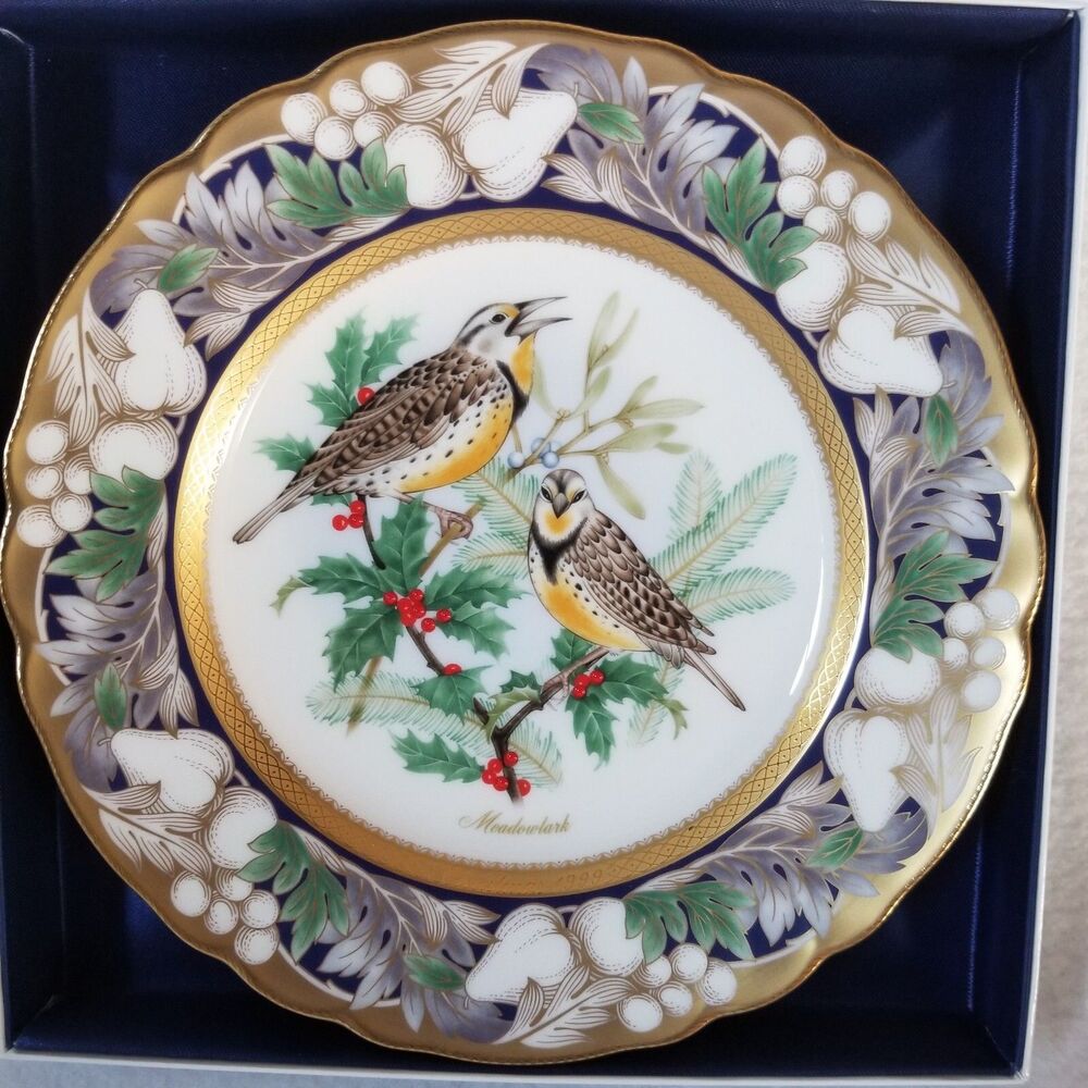 Noritake Plate 1999 Meadowlark Bone China Decorative Christmas Plate